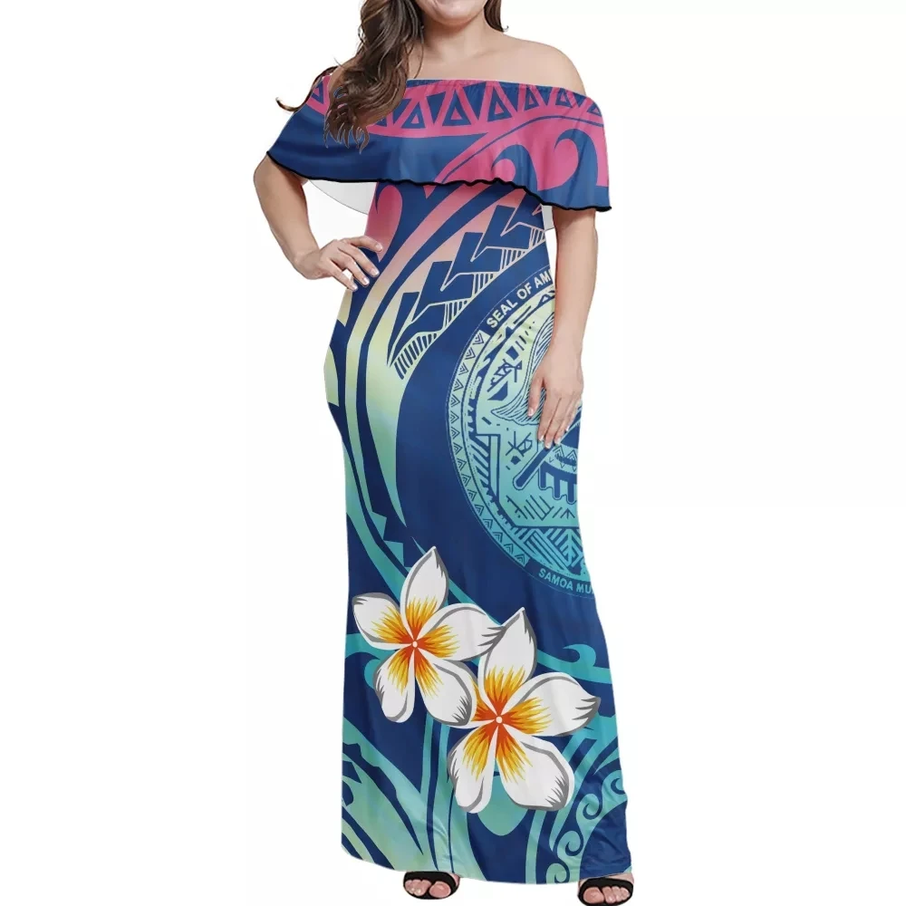 Платье женское летнее длинное без бретелек с оборками и открытыми плечами |