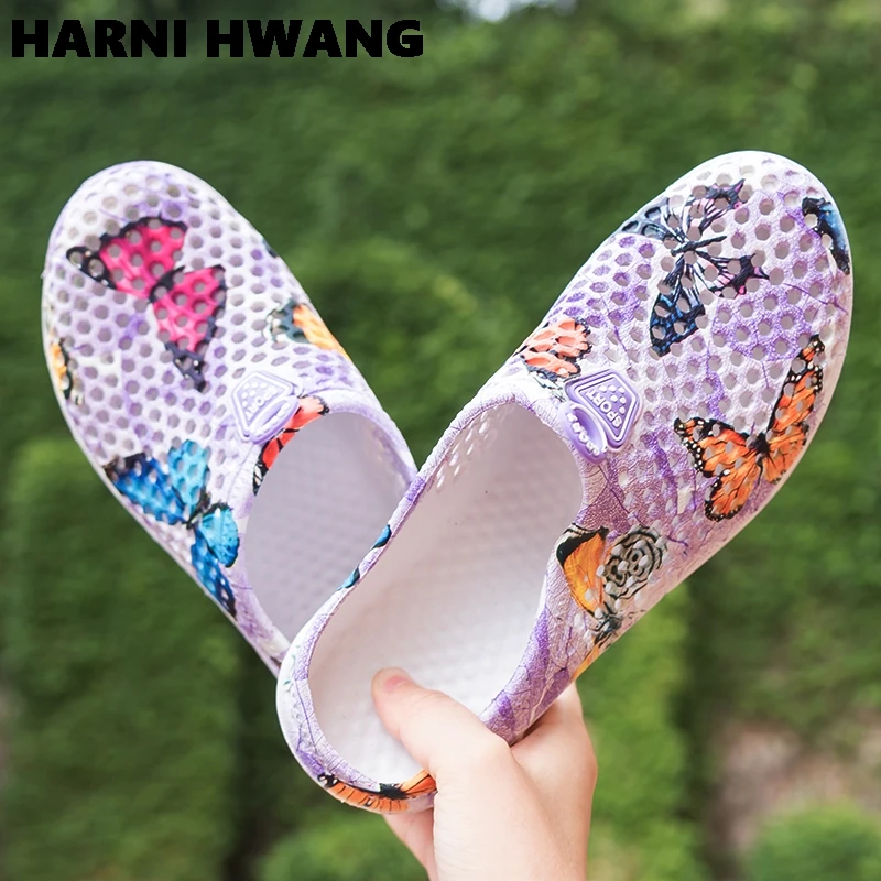 

New 2021 Summer Fashion Trend Women's Sandals Thick-soled Beach Outdoor Slippers Casual Hole Shoes Eva Material Size 36-42