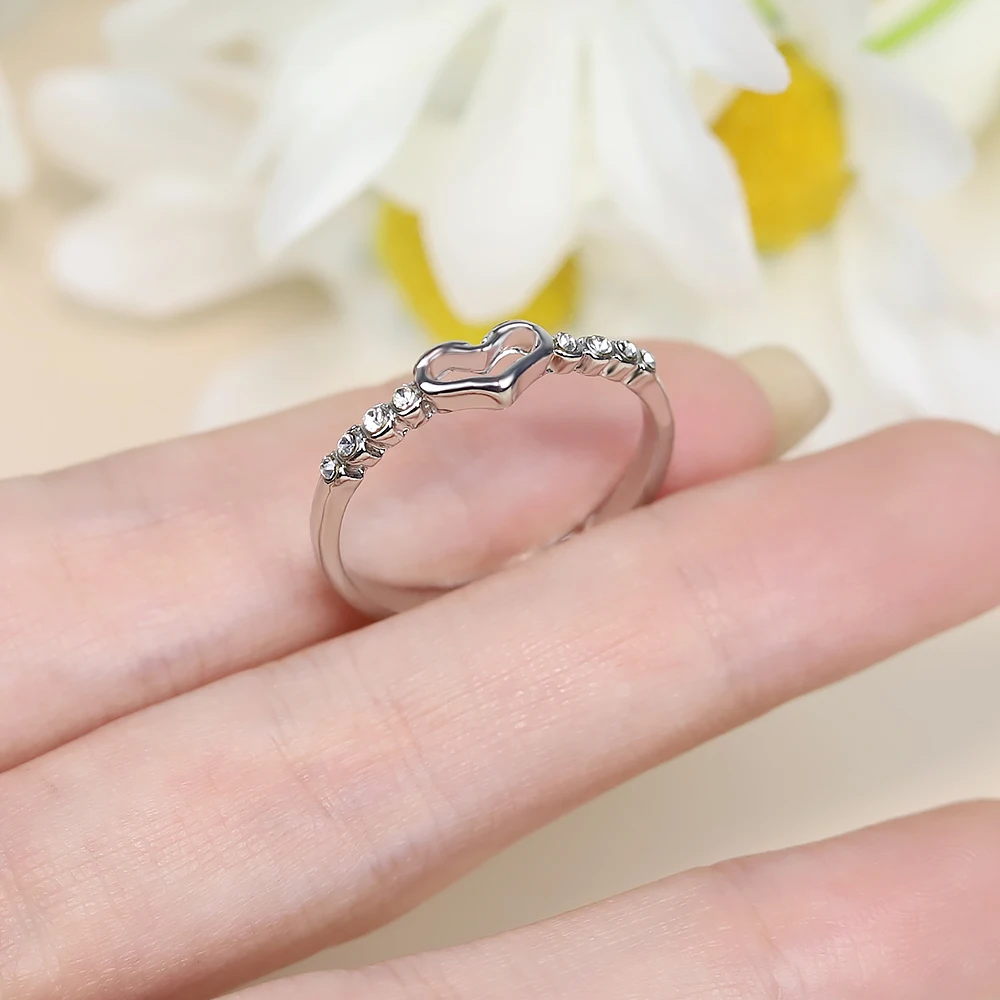 

Hot Sale Fashion Sweet Hollow Love Ring Jewelry Female Ring Diamond Heart-shaped Wedding Bridal Jewelry Free Shipping