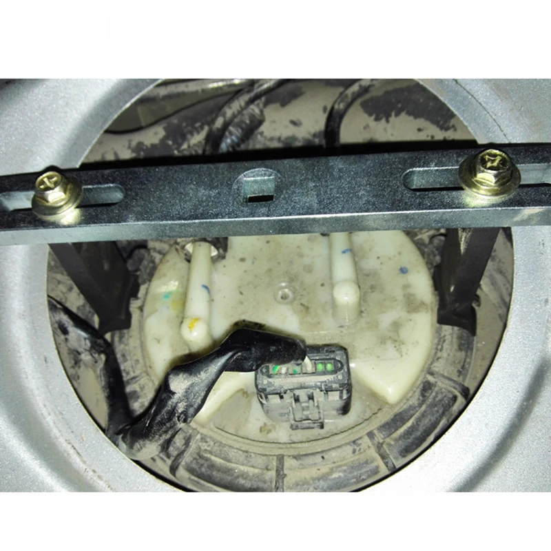 

Professional Adjustable Car Spanner Wrench Tool Fuel Pump Dismounting Lid Tank Cover Removal Tool