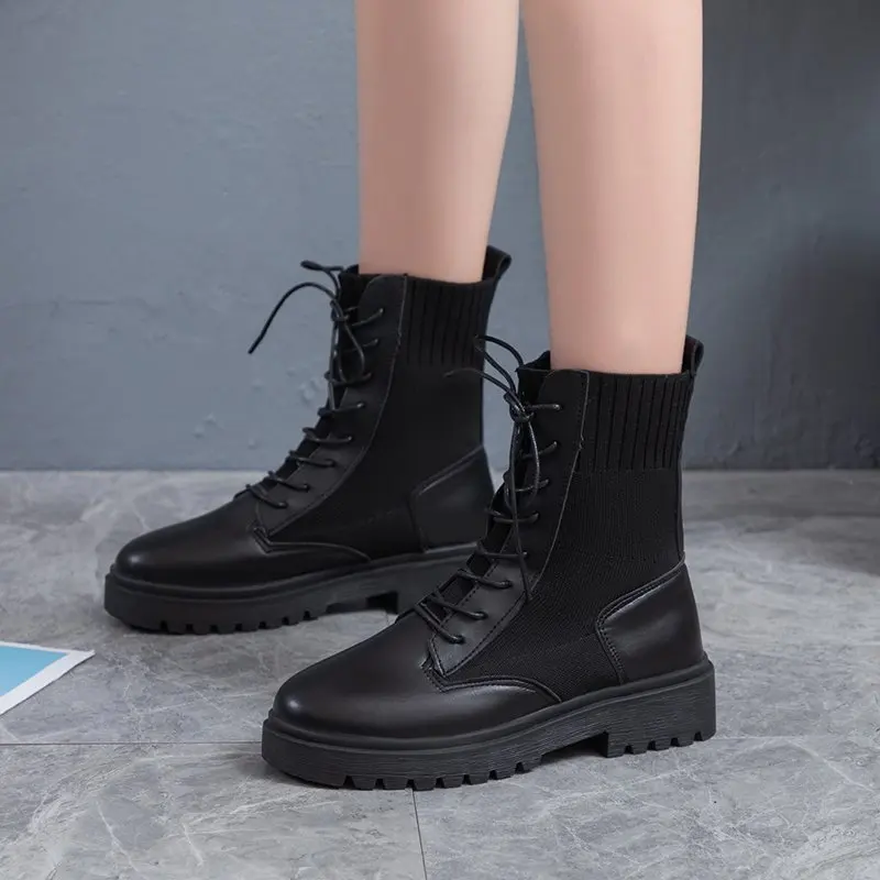 

Женские ботинки в британском стиле, черные сапоги из искусственной кожи на шнуровке, с круглым носком, на квадратном каблуке, Осень-зима 2020