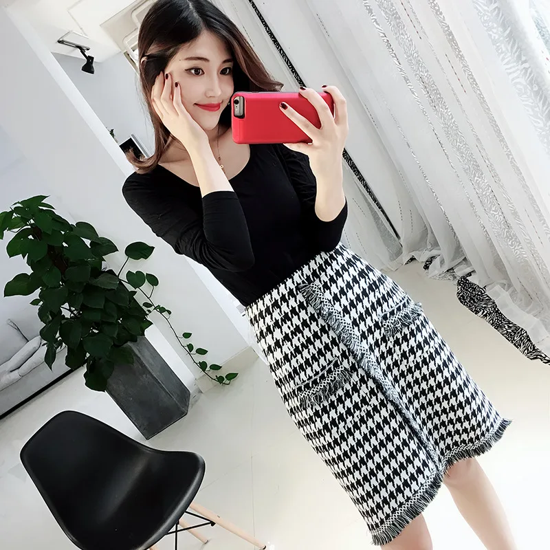 Женская клетчатая офисная юбка с кисточками на осень и зиму НОВАЯ Трикотажная