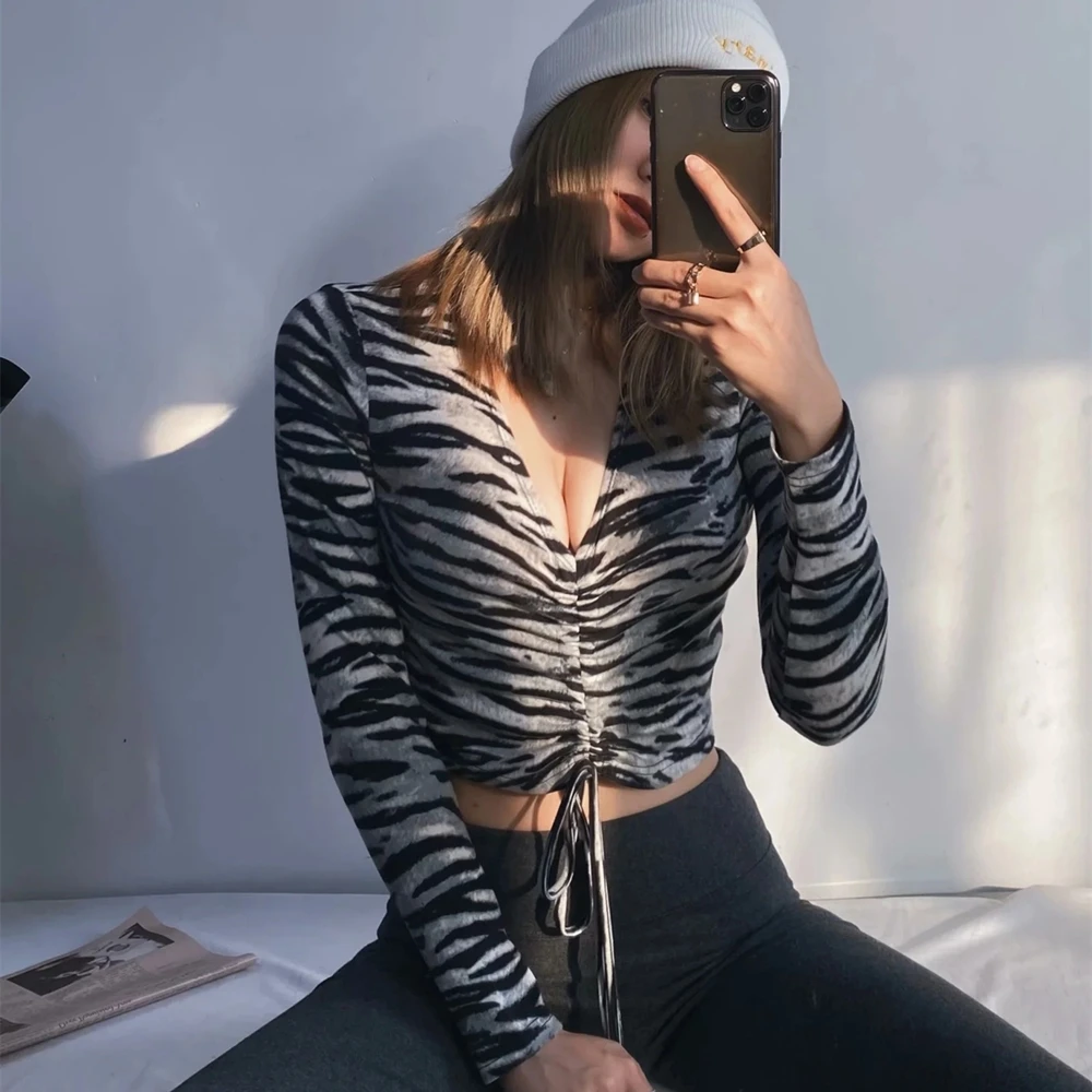 

Spring Autumn Long Sleeve Tshirt Women Sexy V-neck Zebra Pattern Bottoming Shirt Fashion Ladies Short Cropped Pleated T-shirts