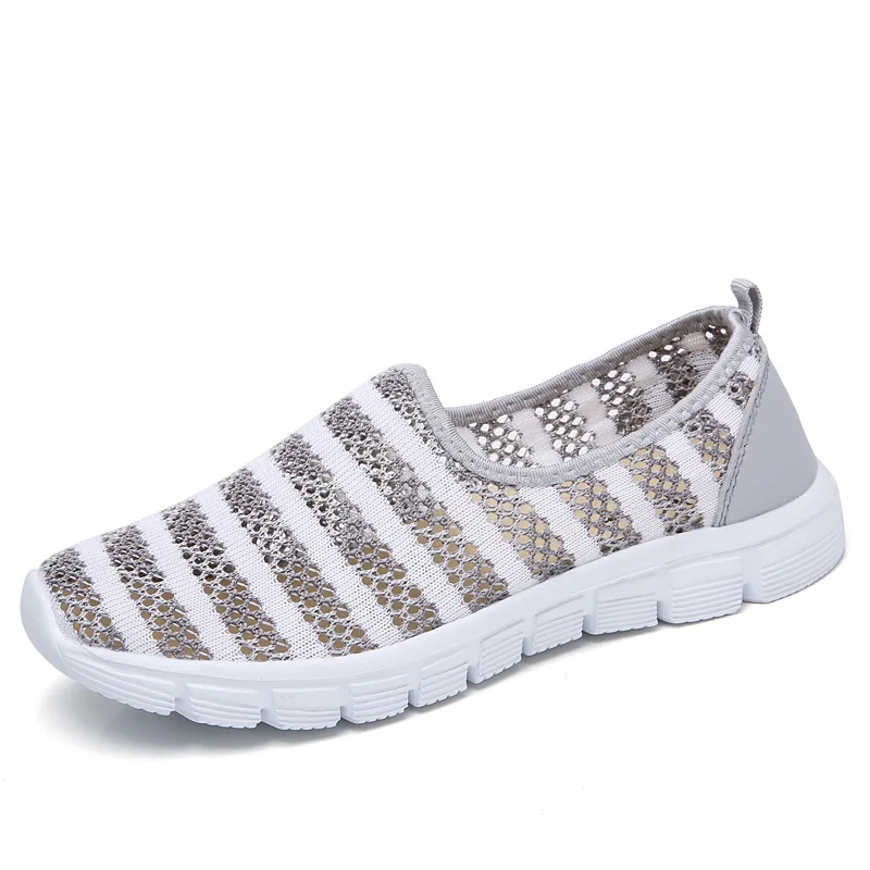 

Summer Women's Shoes 2021 New Mesh Breathable Comfortable Women's Shoes Casual Lazy One Pedal Middle-aged Mother Running Shoes