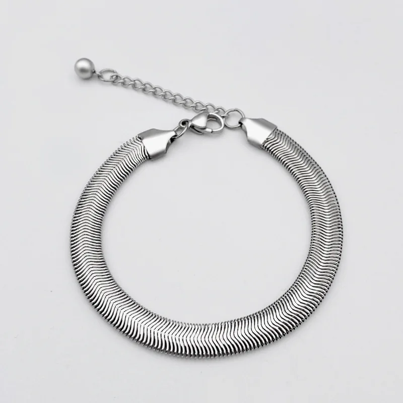 

Titanium steel flat snake hand stainless steel snake bone chain couple fashion hot-selling jewelry