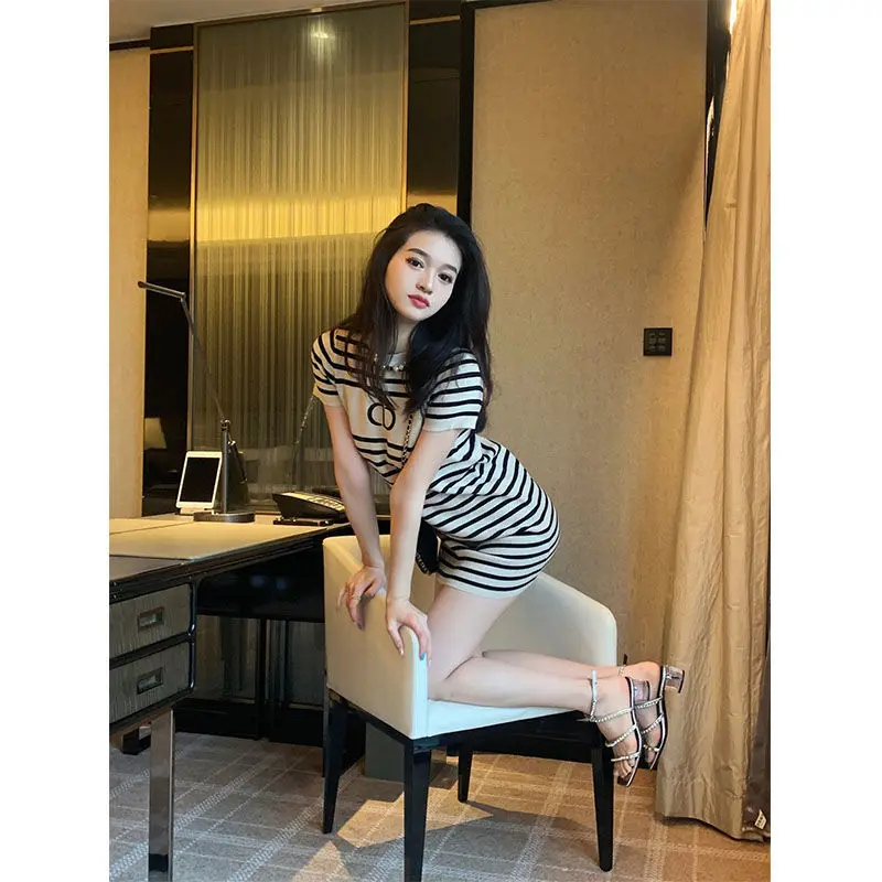 Женское короткое платье с круглым вырезом TSXT элегантное приталенное в Корейском