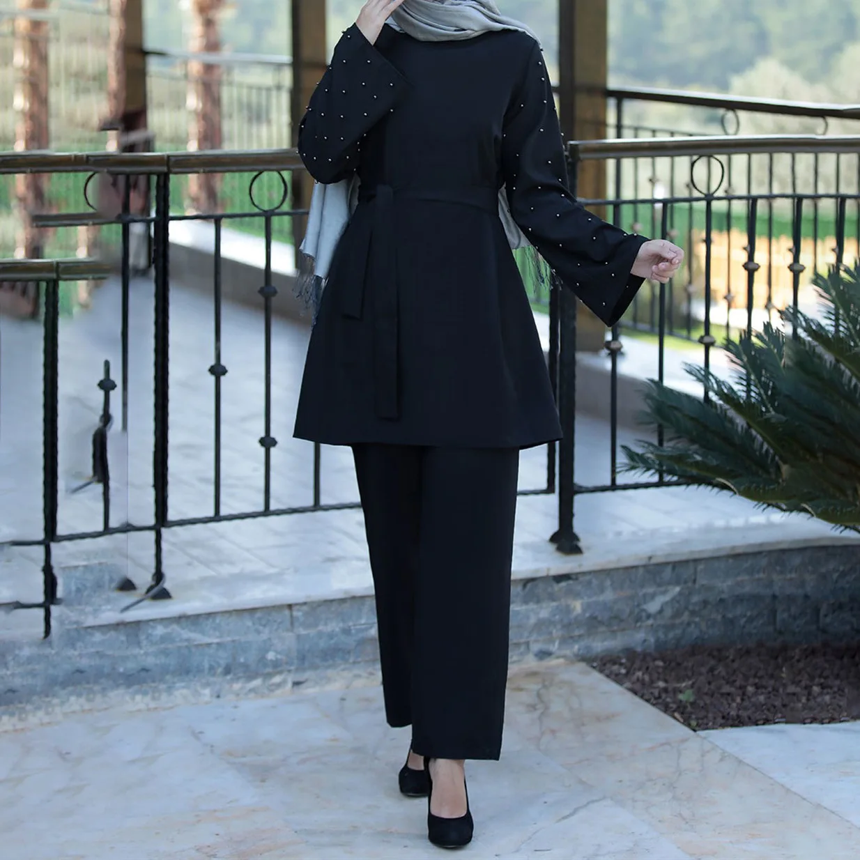 

WEPBEL Muslim Solid Color Beaded Casual Suit Women's Long Sleeve O-Neck Lace Up Top + Elastic-Waist Straight-Leg Pants Suit