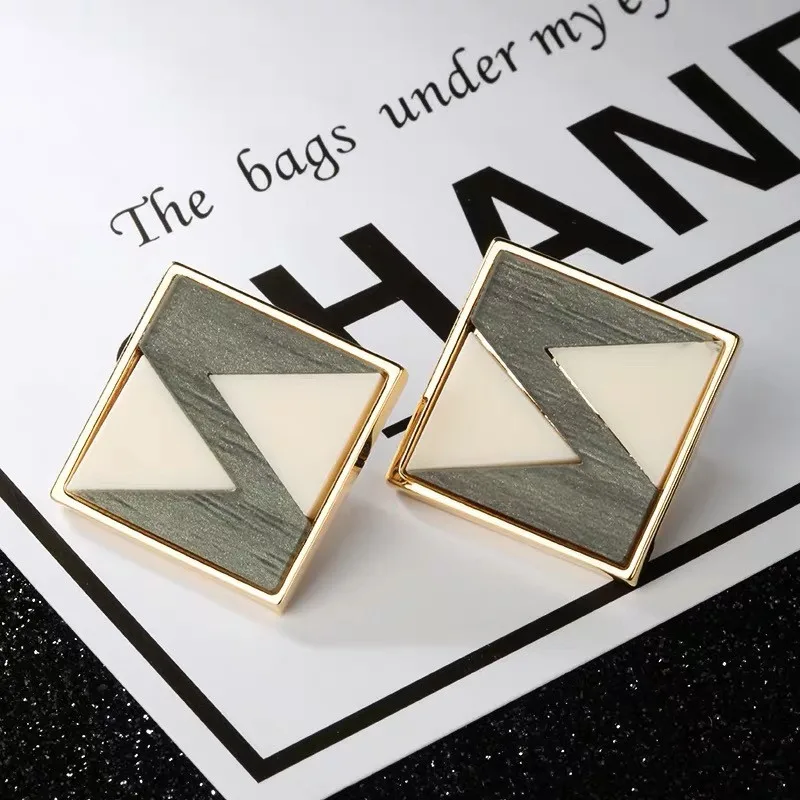 

The new 2019 contracted design women hanging earrings earrings acetate geometrical irregular polygon