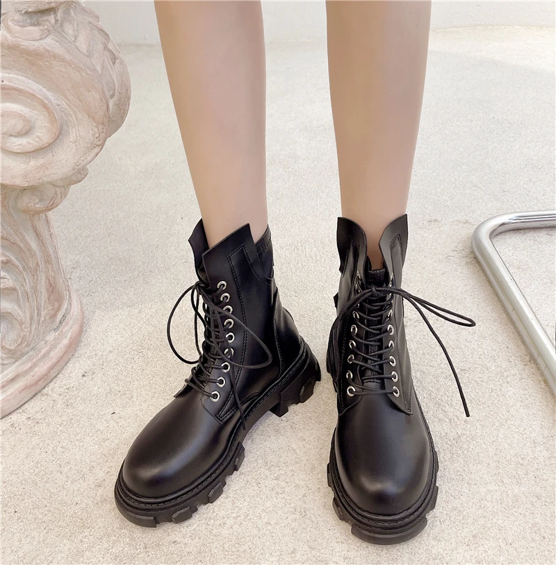 

Женские ботинки на шнуровке, ботинки с круглым носком, на плоской подошве, роскошная дизайнерская зимняя обувь в стиле «Лолита» на низком ка...