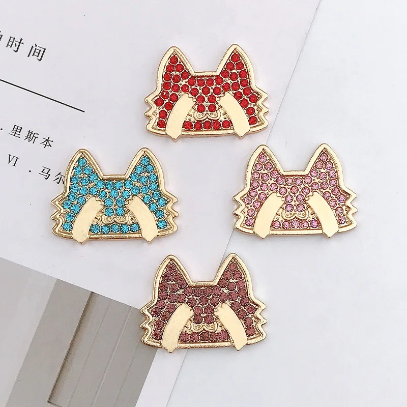 

2022 New Zinc Alloy Handmade Diamond Beads Cat Head DIY Phone Case Accessories National Tide Palace Royal Cat Phone Case Jewelry