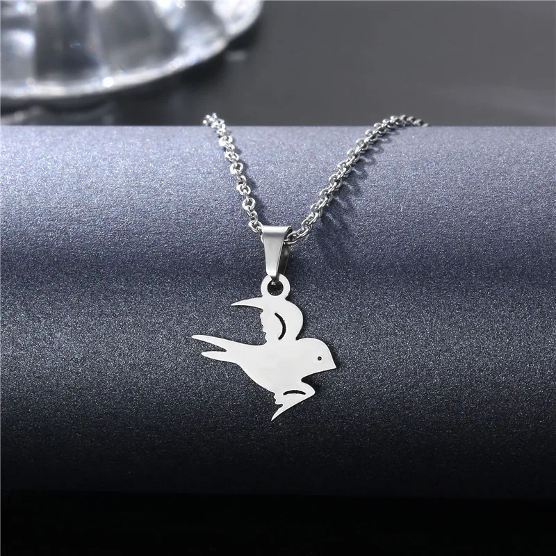 

Swallow Pendant Necklace For Women Man Clavicle Chain Flying Bird Choker Stainless Steel Jewelry Simplify Jewelry Accessory Gift