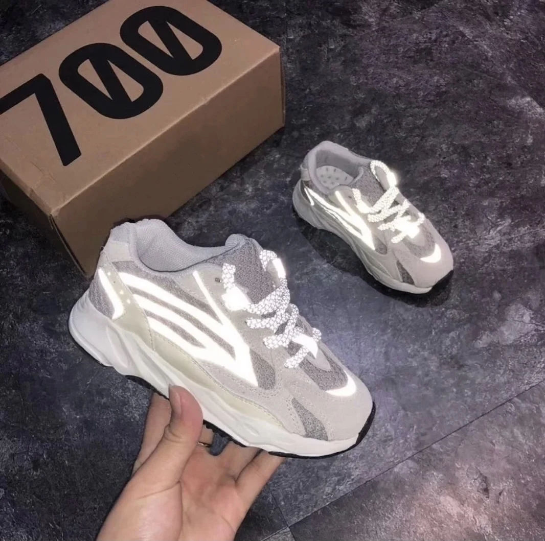 

KANYE Classic Boy girl sneakers High Quality Children's sports shoes leather comfort Reflective zapatillas Outdoor Casual Cheap