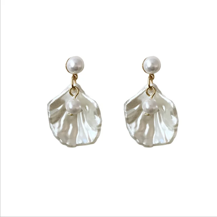 

The new elegant pearl earrings, fashionable, simple and versatile earrings, temperament girl earrings, wholesale