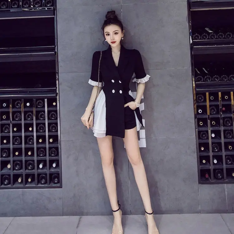 

2021 summer new personalized color matching short sleeve top with high waist and slim body