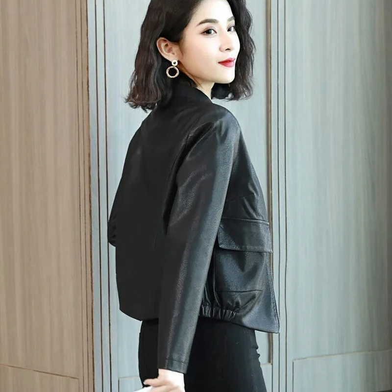 

Jackets Women's Plus Size Short coats 2021 Spring Faux Fur PU Leather Big Pocket Splicing Jacket Ladies Skinny Locomotive Coats