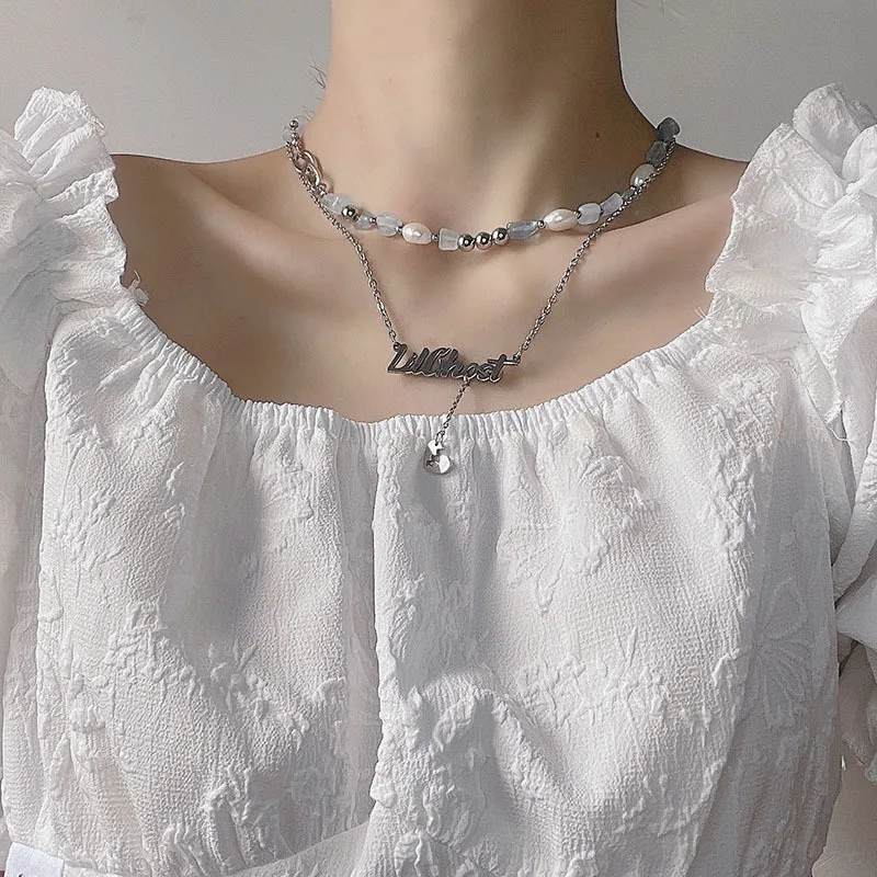 

Origin Summer Statement Freshwater Pearl Beaded Pendant Necklace for Women Double-Layer Letter Metal Asymmetry Necklace Jewelry