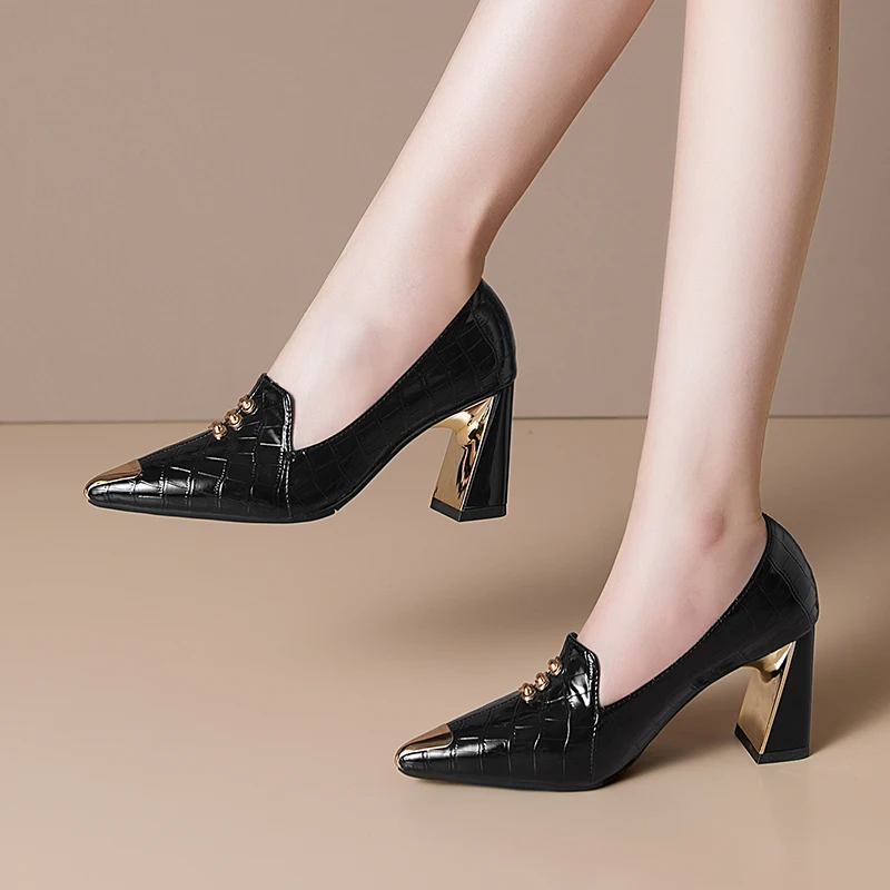 

2022 Women Dress Shoes Patent Leather High Heels Pointed Toe Pumps Embossing Metal Boat Shoes Female Wedding Shoes Zapatillas