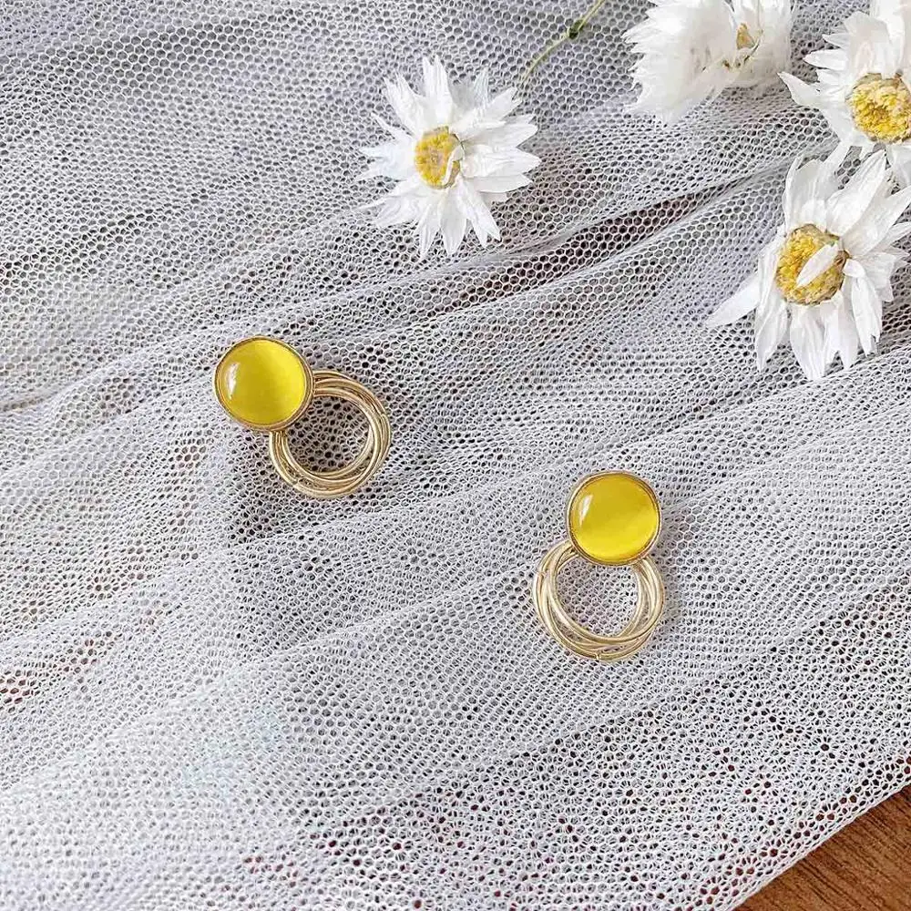 Женские акриловые серьги-гвоздики маленькие металлические серьги карамельных