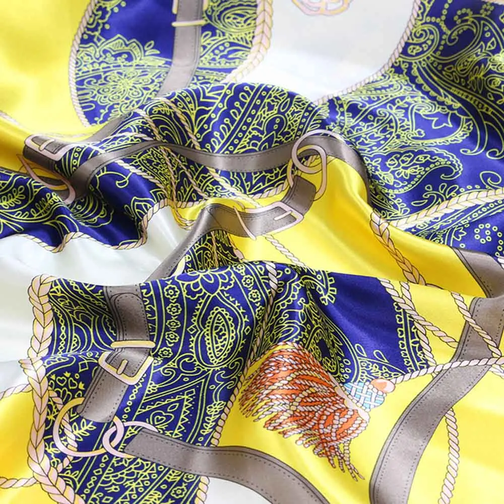 Женский атласный шарф платок квадратный шелковый с принтом цепей большие