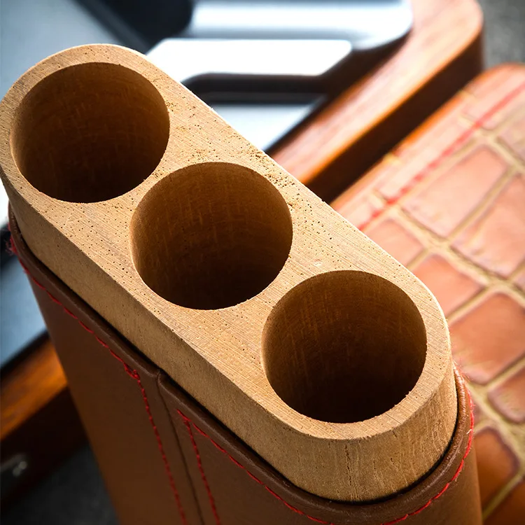 Портативный контейнер для сигар из натуральной кожи с 3 трубками кедровый