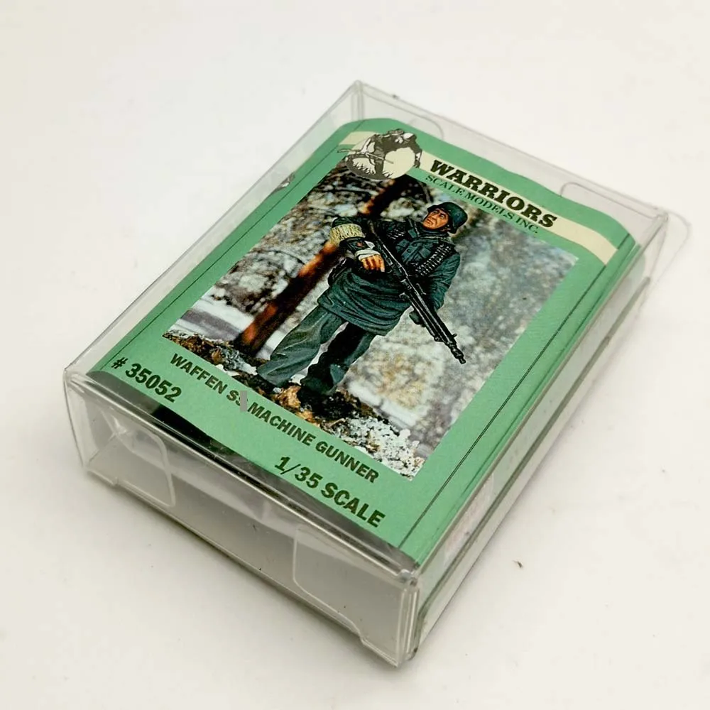 

WARRIORS 1/35 WWII German Waffen Machine Guner Resin Kits 1 Set Box Packing