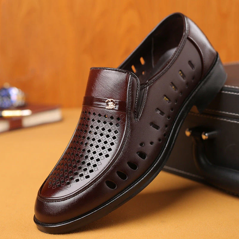 

ashion Leather Men Business Dress Shoes Men Loafers Pointy Black Shoes Oxford Comfortable Men Formal Wedding Shoes 2021