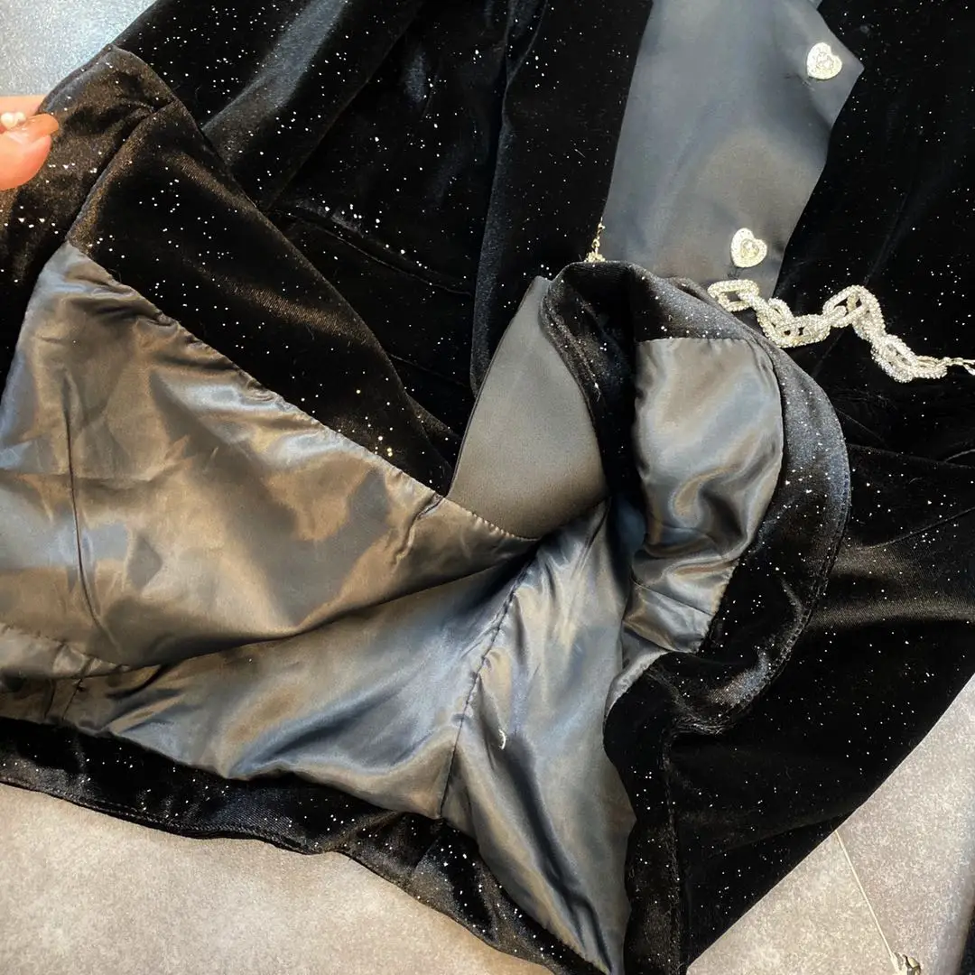 

ZCSMLL Black Coats Spring Long Sleeve Peach Heart Buckle Chain Decoration Ins Wind Velvet Suit Jacket 2021 Summer