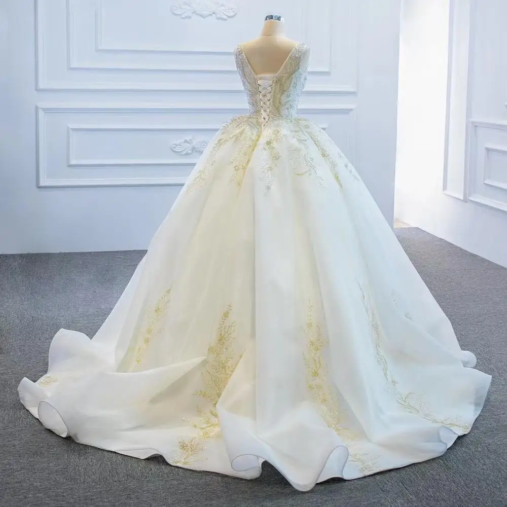 DD JYOY Luxury Beads Ball Gown Wedding Dress Small Train Sequined Lace Lace Up Back 2020 Unique Bridal Wedding Gown V Neck