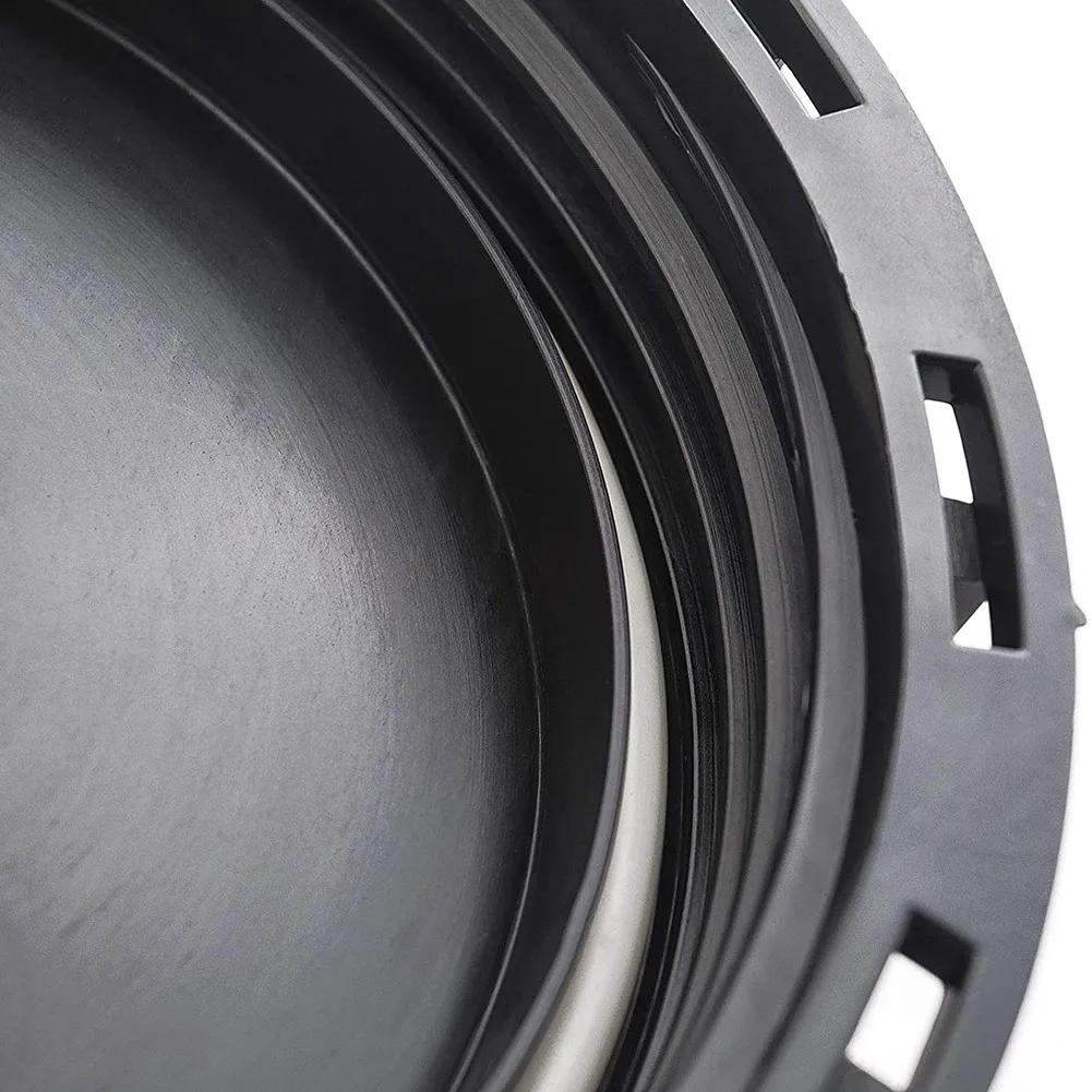 

Vented IBC Lid With 32mm Coarse 165mm Dia Double Vent Holes Male Thread
