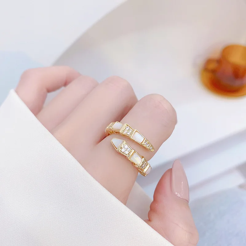 

Classic 14K Real Gold Plated Shell Snake Rings Korea&Japanese Delicate Jewelry Cubic Zircon Animal Adjustable Rings for Women