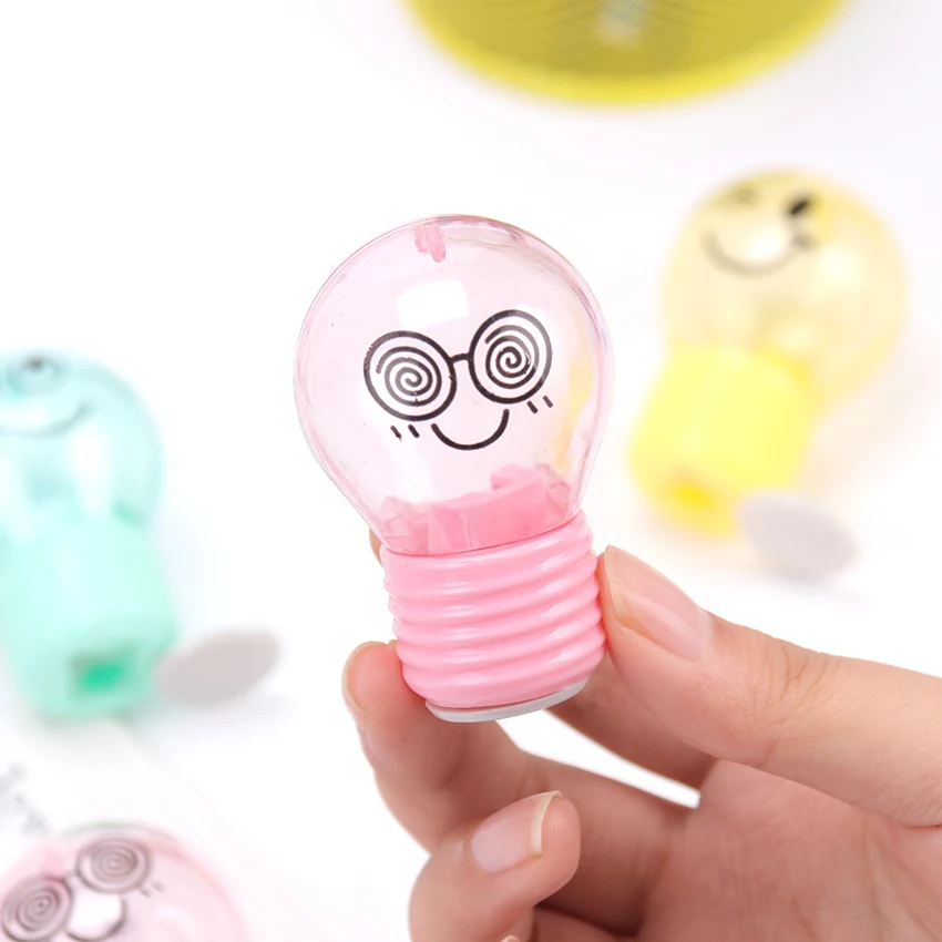 1 шт. Kawaii Новинка лампы Стиль точилка для карандашей творческие эмоции Пластиковая точилка для карандашей для детей Подарки школьные принадлежности
