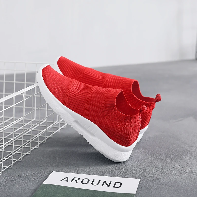 Tenis Feminino Tenis Mujer 2020 Women Tennis Shoes slip on black red Female Trainer Chaussure Femme Students Tennis Flat Sneaker
