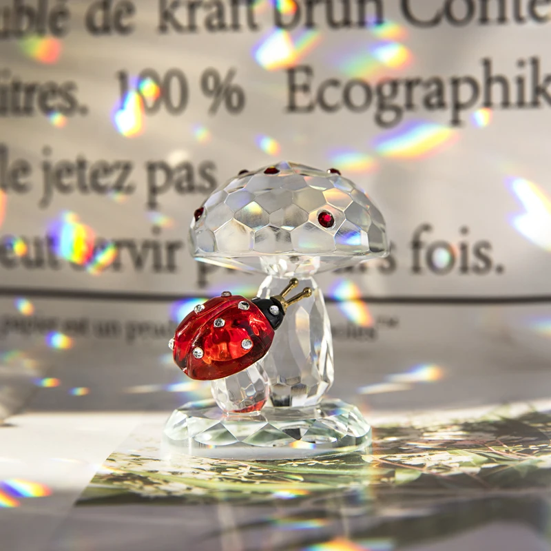 Фото Кристальная Божья коровка на грибе H & D Sparkle, миниатюрное животное, пресс-папье, украшение для домашнего стола, коллекционный подарок №3