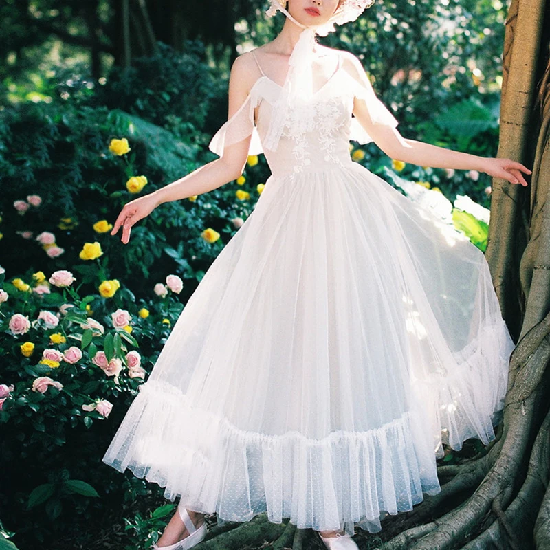 

Spaghetti Straps Polka Dots Wedding Dress Cold Shoulder A Line Appliqued Tulle Bridal Gown Custom Made Cheap #1069