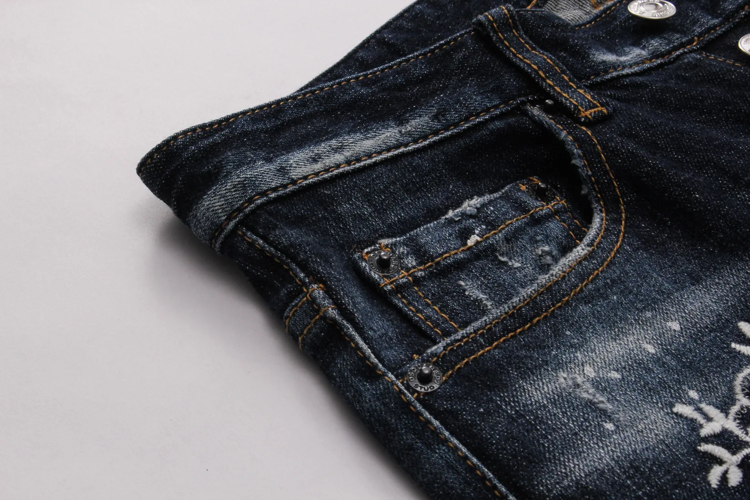 

Hole trend autumn and winter small foot quality nightclub personality girl university jeans men's pants