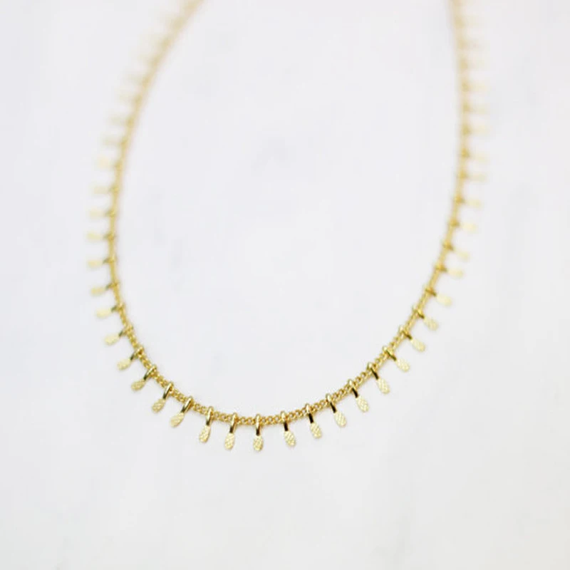 Короткое ожерелье мерцающее очаровательное и сексуальное подарок ей любви |