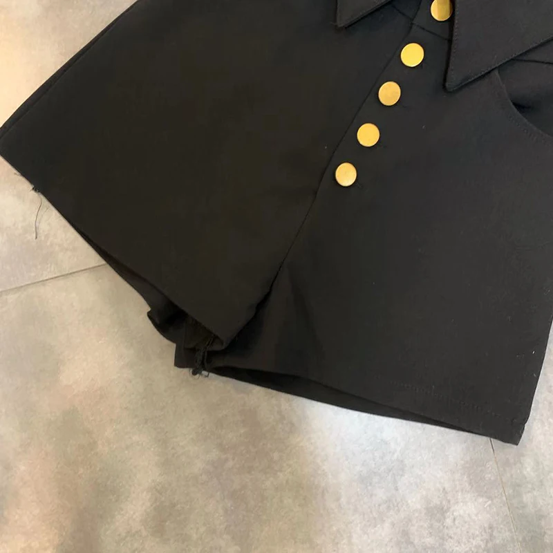 

SISPELL Patchwork Buttons Shorts For Female High Waist Slimming Pure Color Women's Casual Short Fashion Streetwear 2021