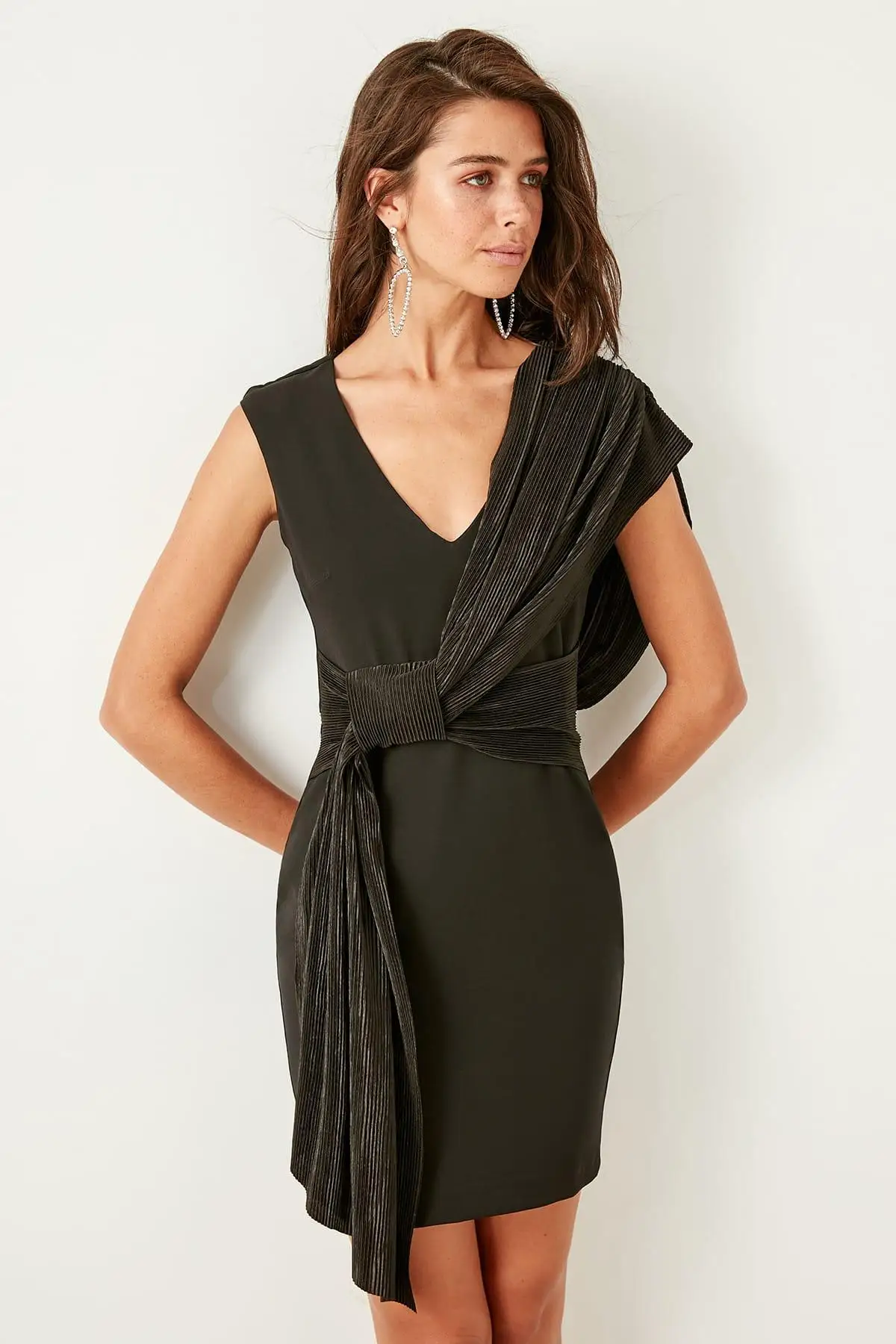 Trendyol черное платье с поясом TPRSS19VH0021|Женские платья| |