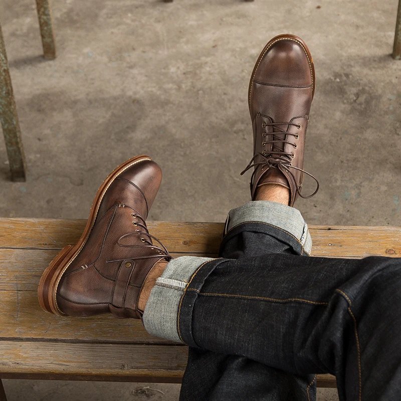 

Men Winter Boots Genuine Calf Leather Chelsea Boots Brogue Formal Business Ankle Flat Shoes Quality Lace up Dress Boots 2020