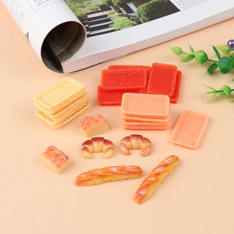 

1pc 1/12 Dollhouse Mini Cake Bread Dish Miniature Kitchen Fruit Dish Dollhouse Accessories For Children Kid Kitchen Toy