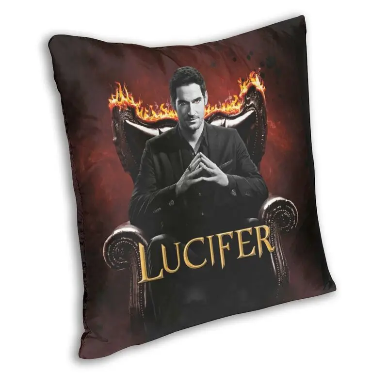 Двусторонняя наволочка для автомобильной подушки 45x45 с изображением короля