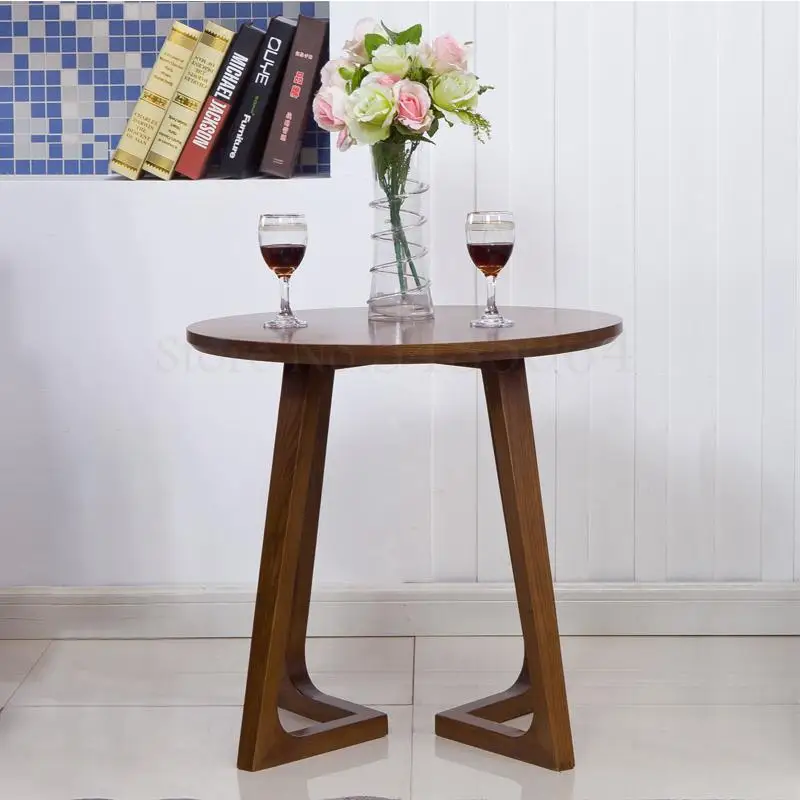 Кофейный столик из массива дерева в нордическом стиле приставной для маленькой