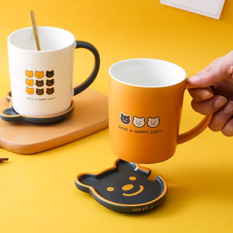 Ручная роспись стандартная керамическая кофейная кружка с крышкой и ложкой пара