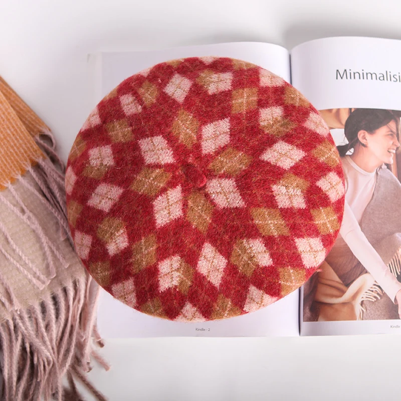 

British Retro Beret Female Woolen Autumn Plaid Beret Painter French Fashion EleSuits Chapeau Femme Apparel Accessories EB50BL