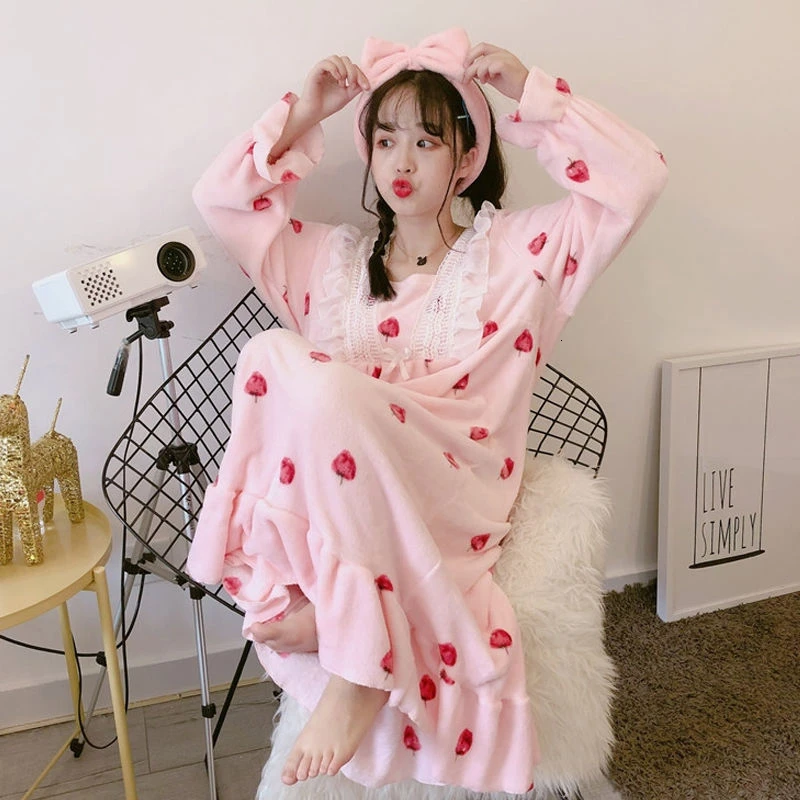 Женская зимняя фланелевая Ночная пижама с длинными рукавами и коралловым пухом