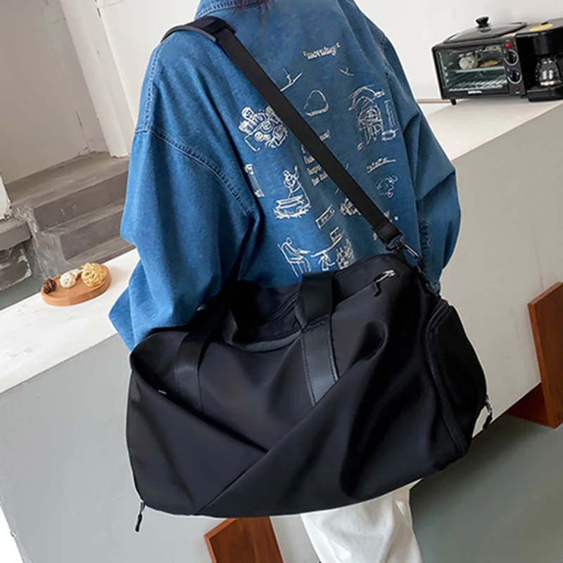 

Fashion Fitness Travel Bag Women 2021 Summer Oxford Cloth Waterproof Yoga Gym Sport Bags Large Capacity Crossbody Bag Handbag