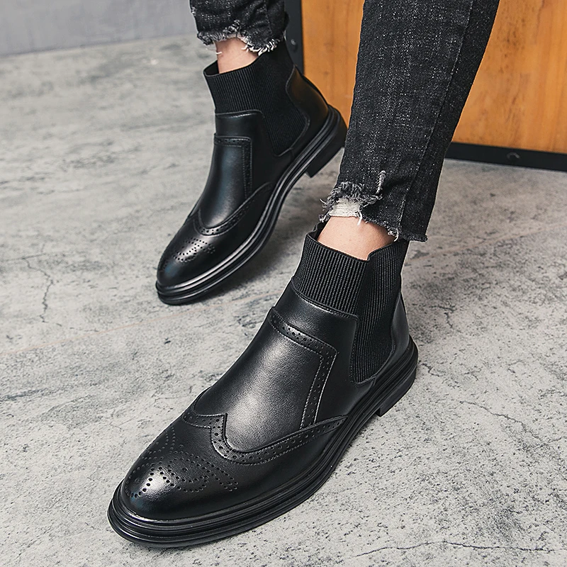 

FIXSYS New Man Ankle Boots Leather Brogue Cowboy Boots Black Chelsea Boots Autumn Slip-on Work Boots Stylish Men Motorcycle Boot