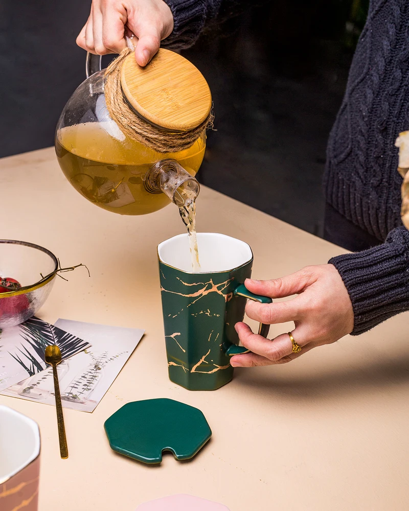 Керамическая кофейная чашка для офиса с золотым рисунком керамическая кружка