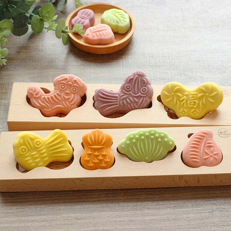 

Wooden Pastry Mold Baking Tool for Making Mung Bean Cake Ice Skin Fondant Cake Chocolate Moon Cake Mold Kitchen Accessories