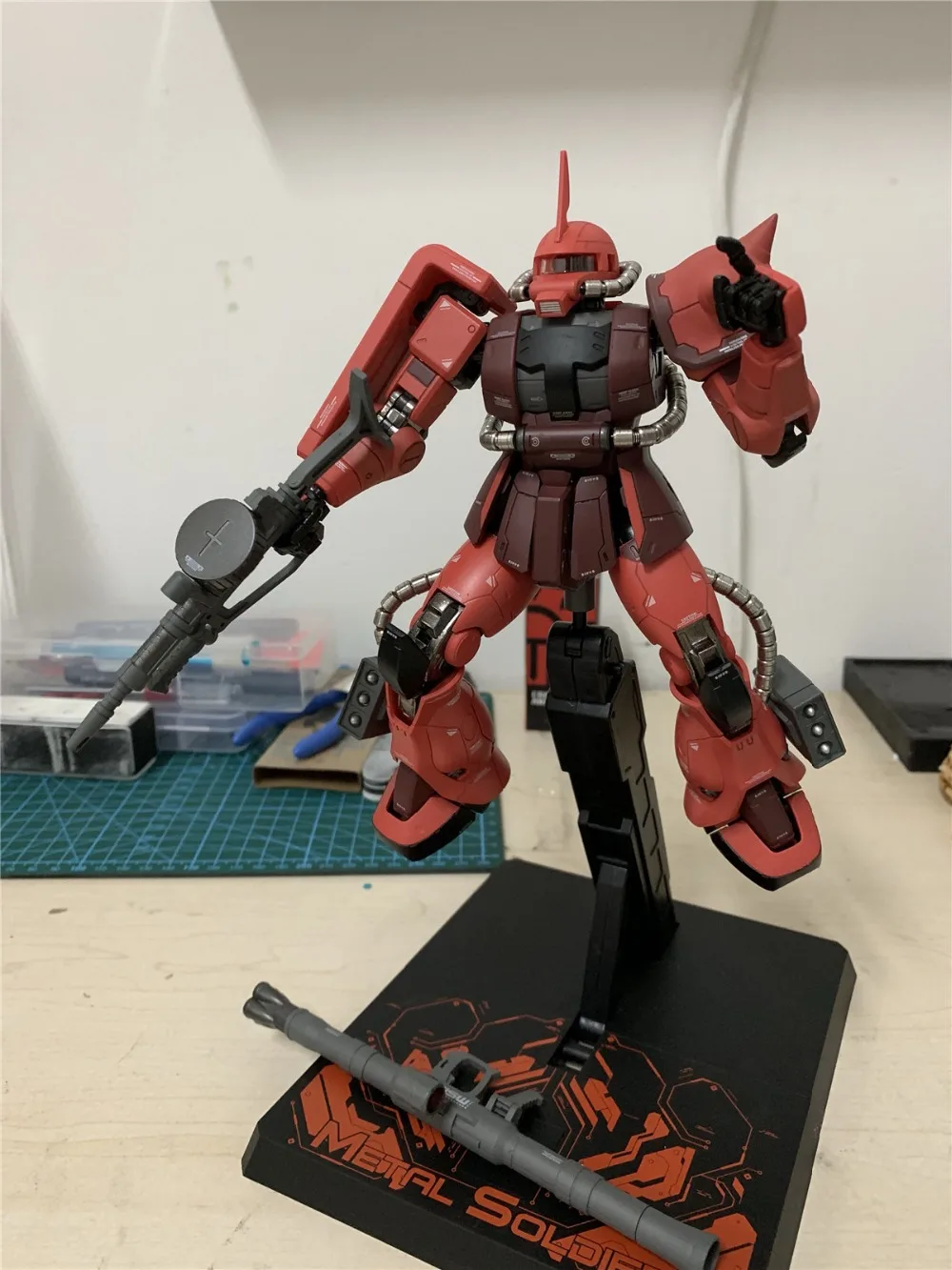 Металлический солдат MS 02 MB MG 1/100 Zaku Char Red gunдамская металлическая Готовая модель DM023